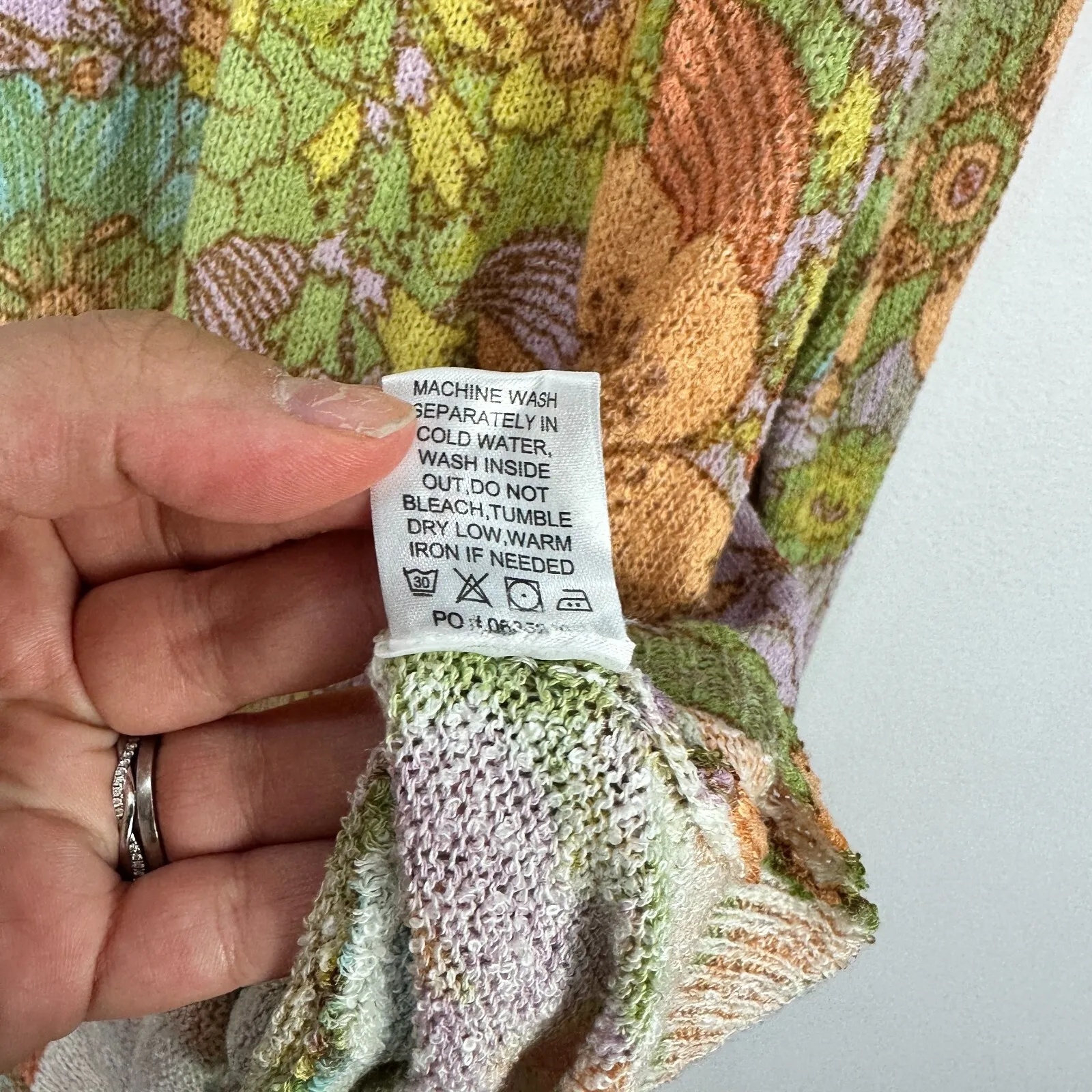 Show‎ Me Your Mumu Sweater M Multicolor Floral Knit Groovy Blooms Boho Retro NWT - Image 3