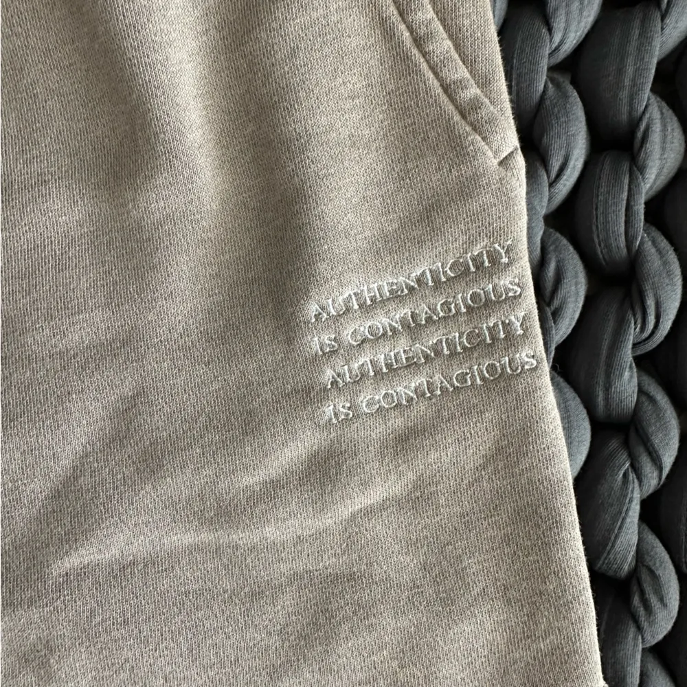 Vitality Affirmation Short – Mica - Image 2