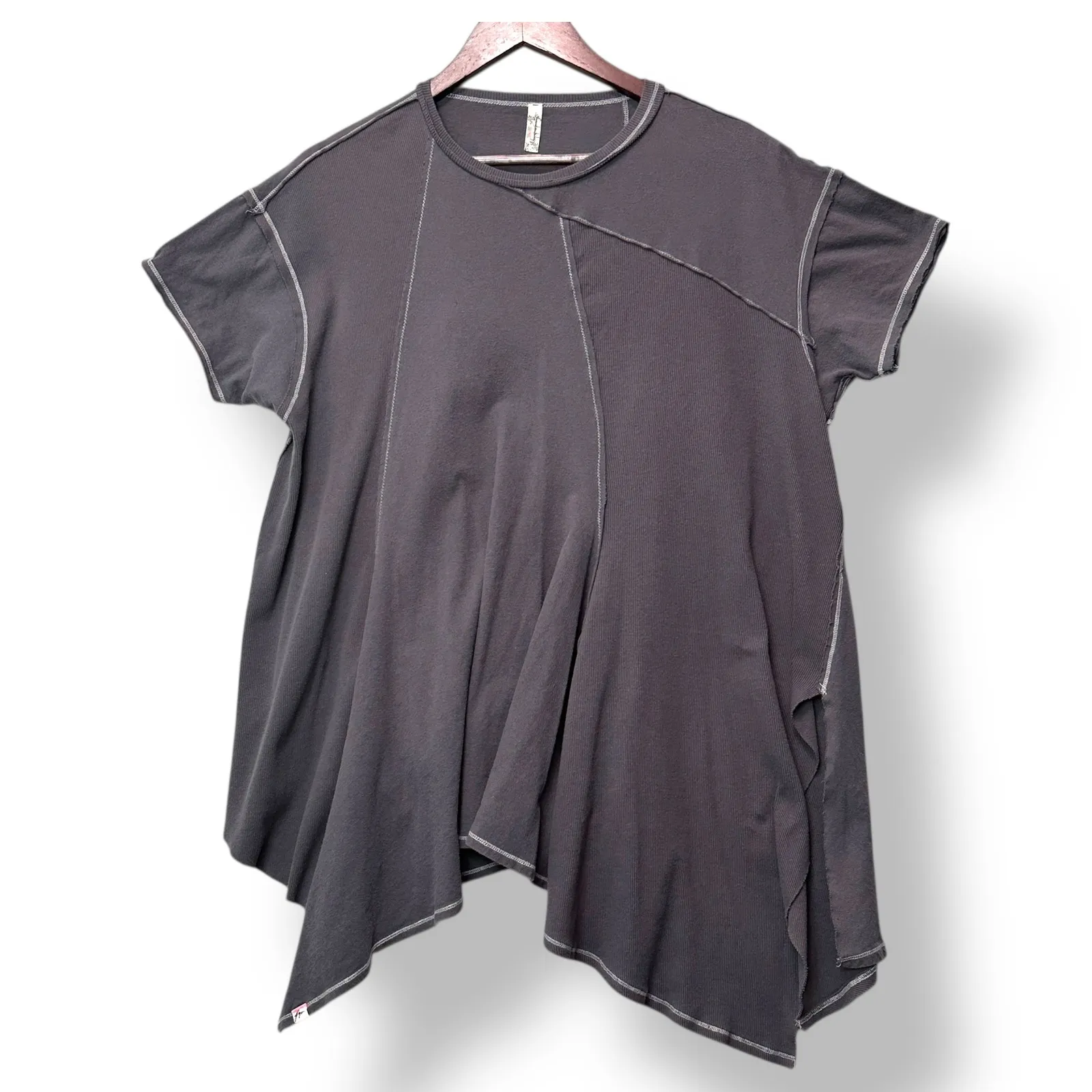 Free People Asymmetrical Tunic Top Charcoal Gray Stitching Short Sleeve XS TP - Image 2