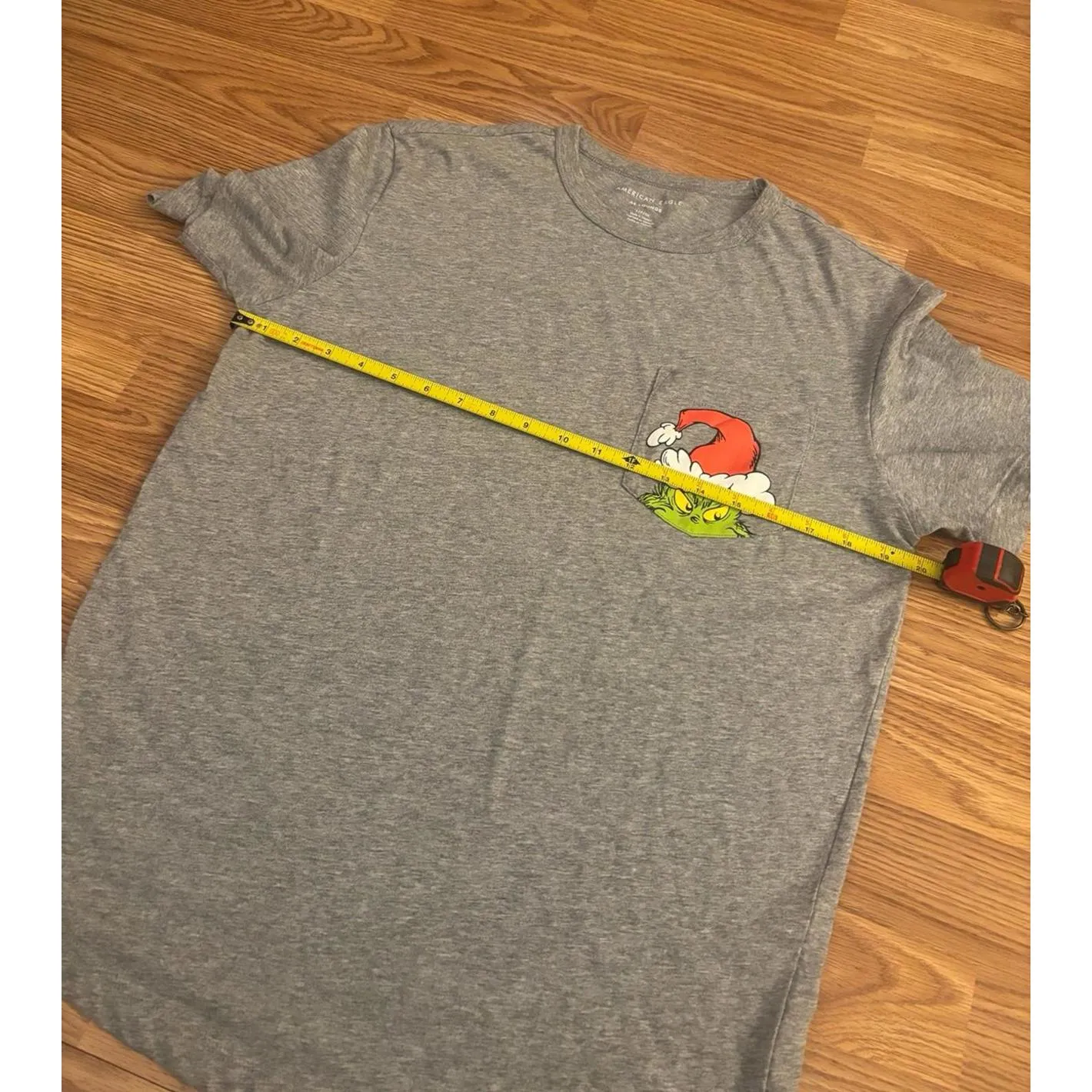 American Eagle Lounge Grinch T-Shirt Size Small - Image 5