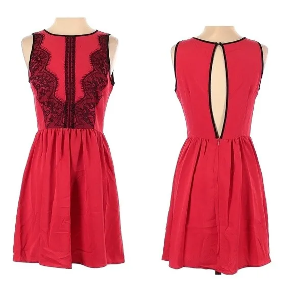 Francesca’s red and black Caberet lace backless dress size medium - Image 2