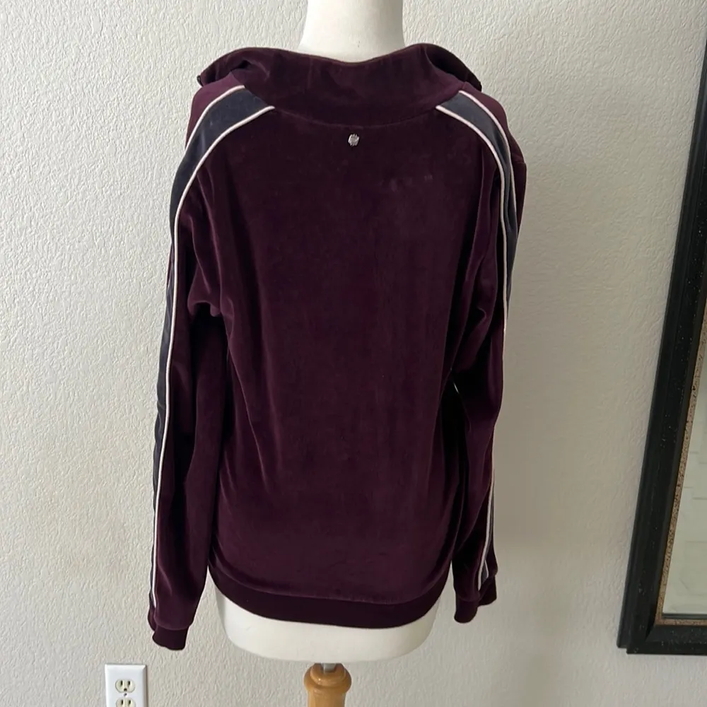 Fabletics  Britt Velour Pullover - Image 4