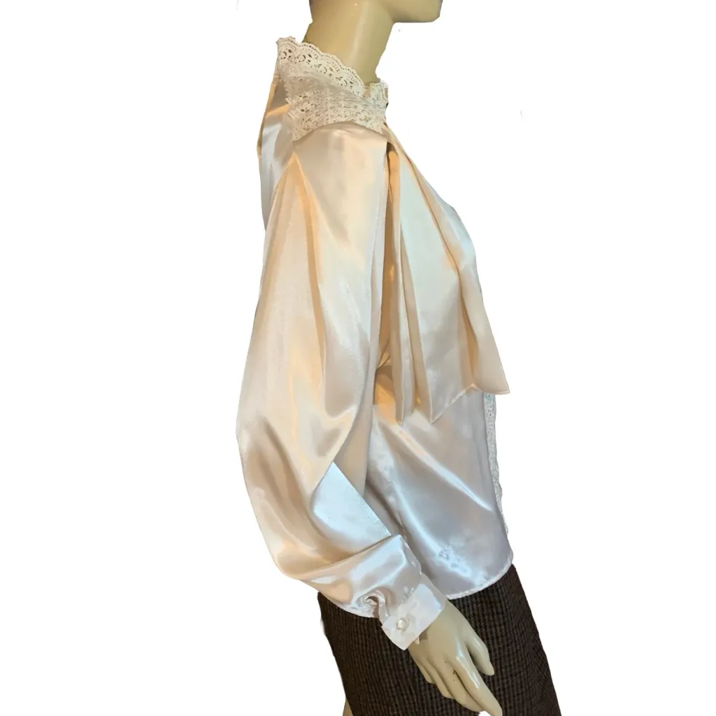 VINTAGE 1980'S SONYA RATAY FOR SAN ANDRE CREAM LACE & SATIN BLOUSE (S) - Image 4