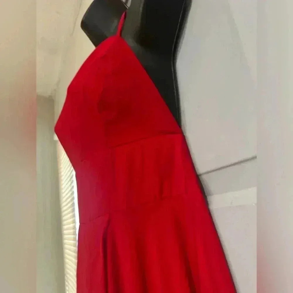 Dreamy Romance red  Backless Maxi Dress - Image 4