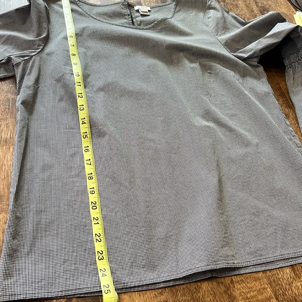J.Crew  Black & White Gingham Bell Sleeve Top Size Medium - Image 10