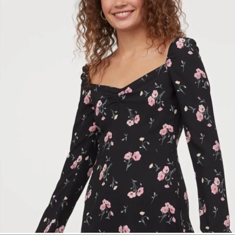 ✨ H&M floral dress✨ - Image 2