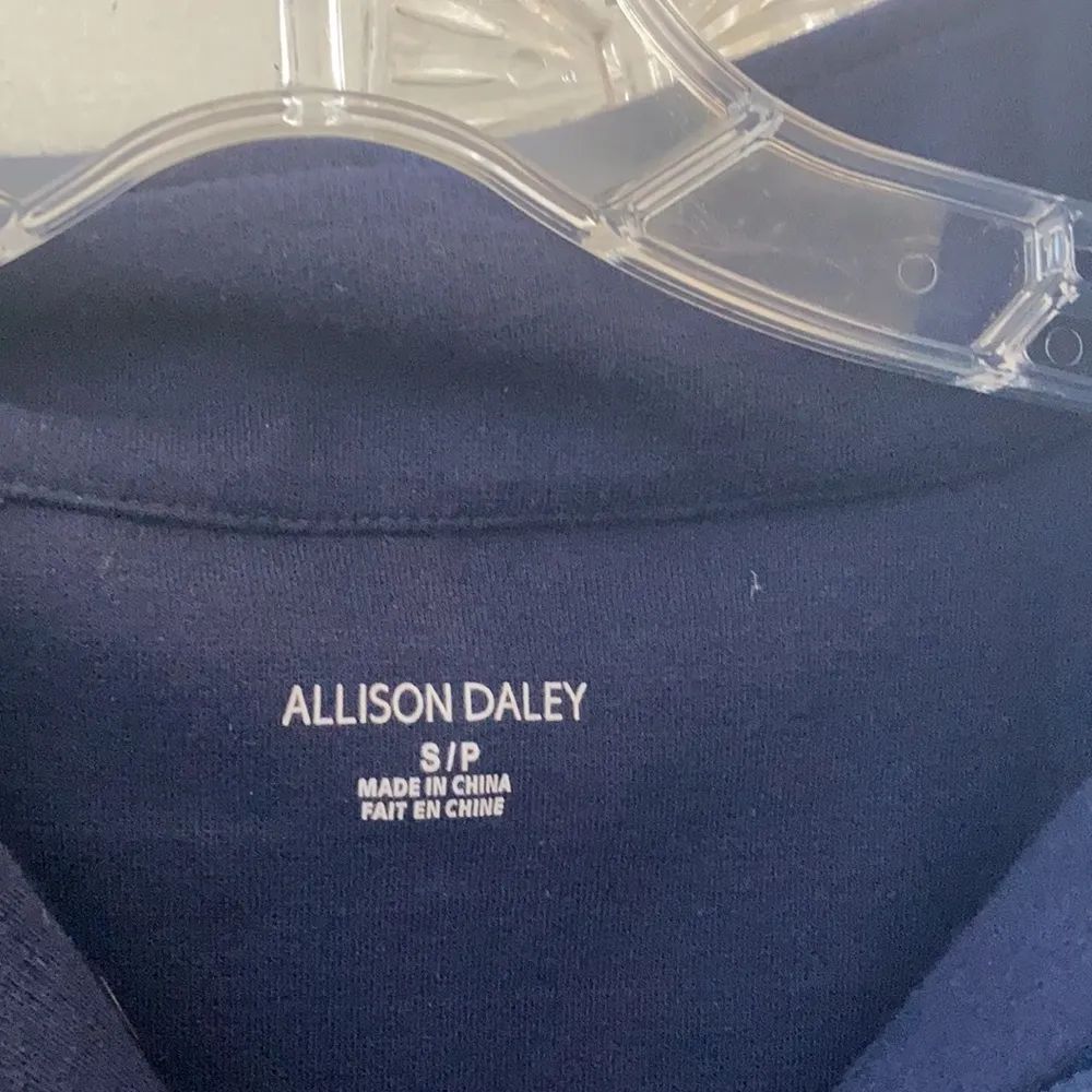Allison Daley FINAL MARKDOWN  zip front jacket small - Image 4