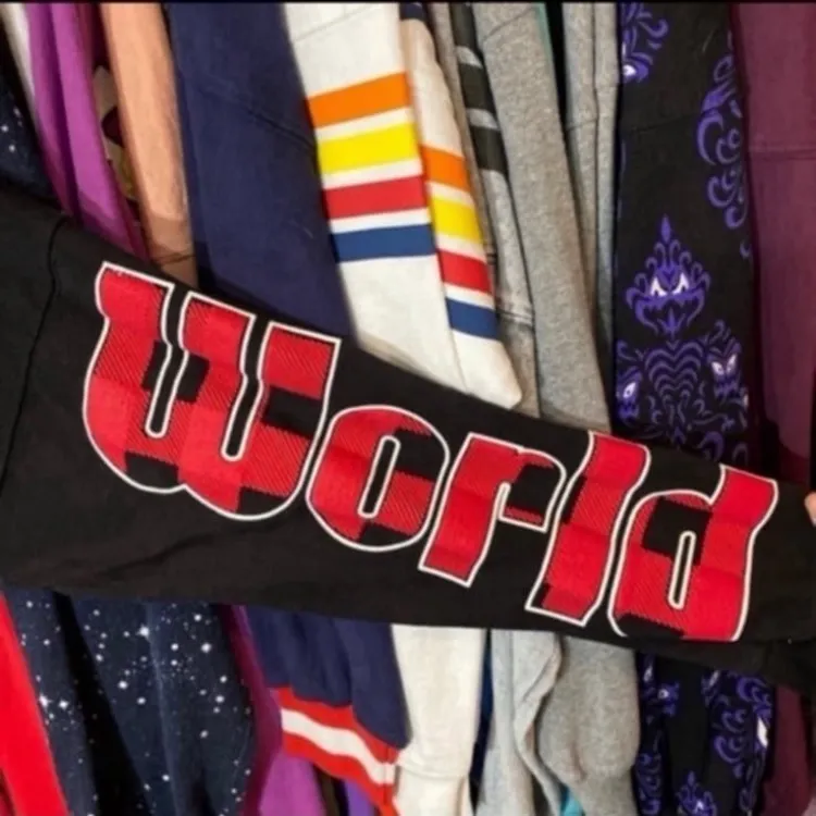 Disney parks Buffalo plaid Christmas spirit jersey Xs - Image 5