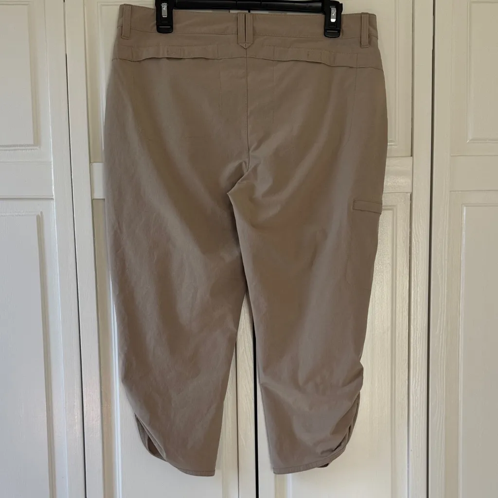 Eddie Bauer Women's Tan Cropped Capri Hiking Pants - Image 3