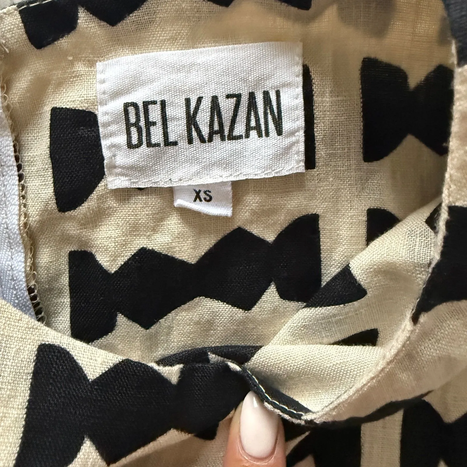 Anthropologie Bel Kazan Linen Sleeveless Bow Print Top Chic Minimalist Sz XS Black - Image 3