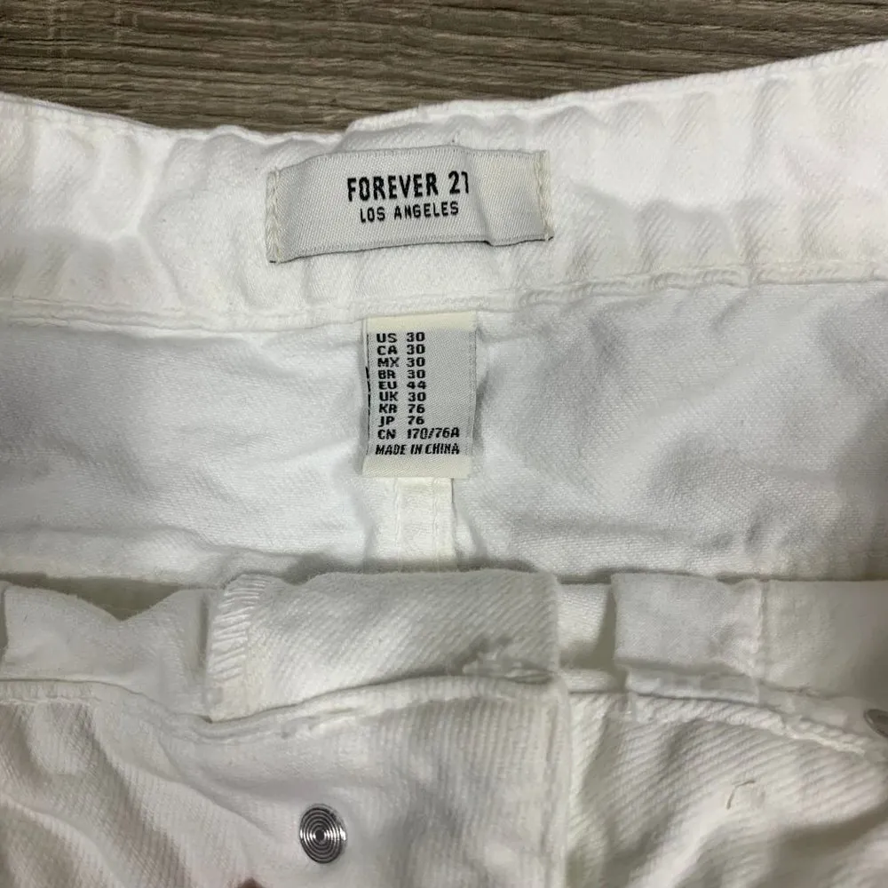 Women's Jeans Shorts White Color Forever 21 - Image 2