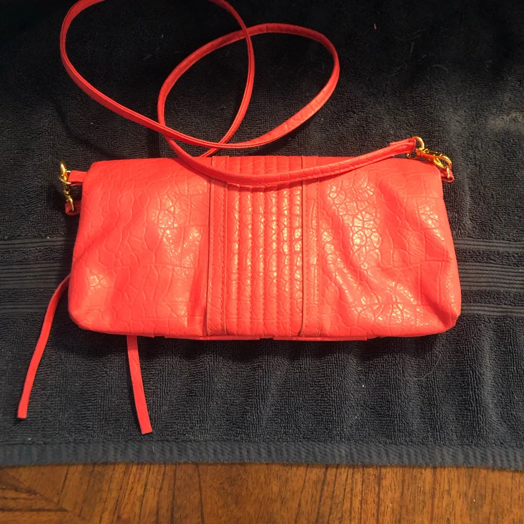 Jessica Simpson pink purse - Image 2