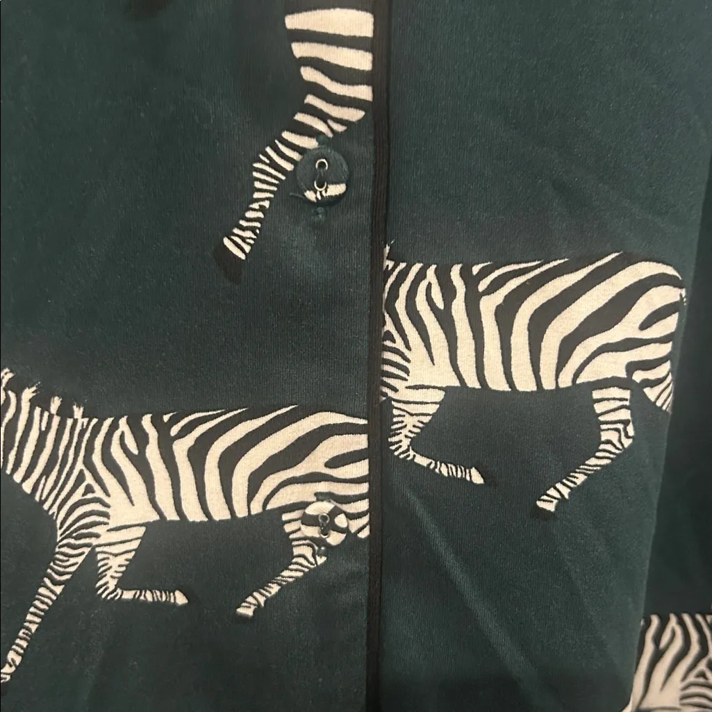 MasonGrey New Zebra print novelty sleep lounge shirt size Large luxe chic cozy Green - Image 2