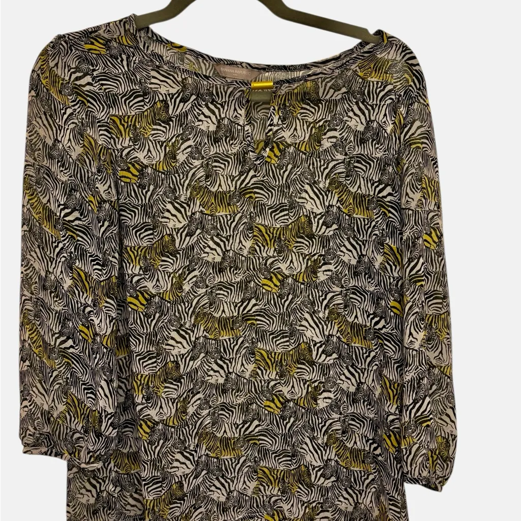 Banana Republic Zebra Print Blouse Safari Style Animal Print Dressy Work Small - Image 2