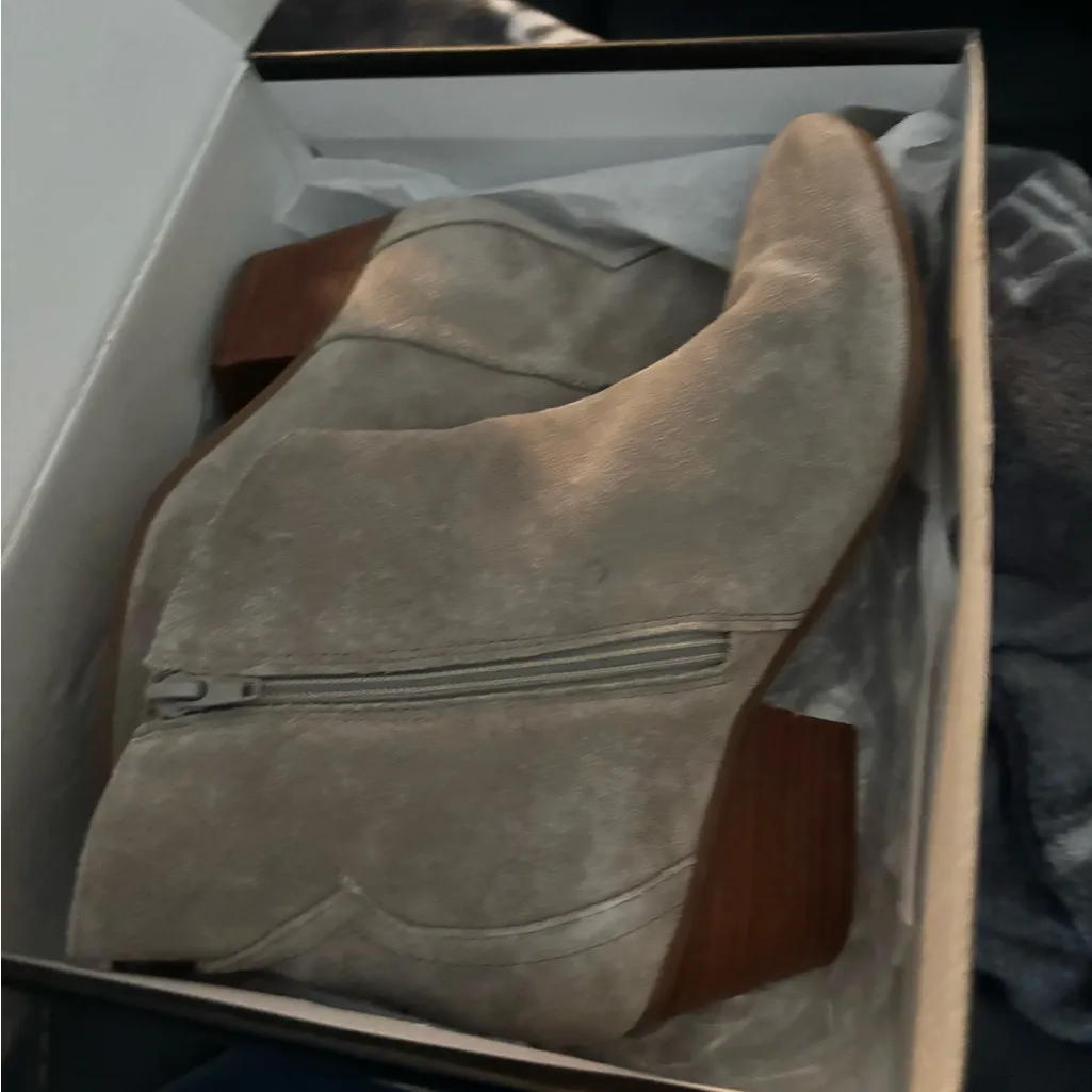 Nine West Tristan gray suede ankle boots 8 - Image 8