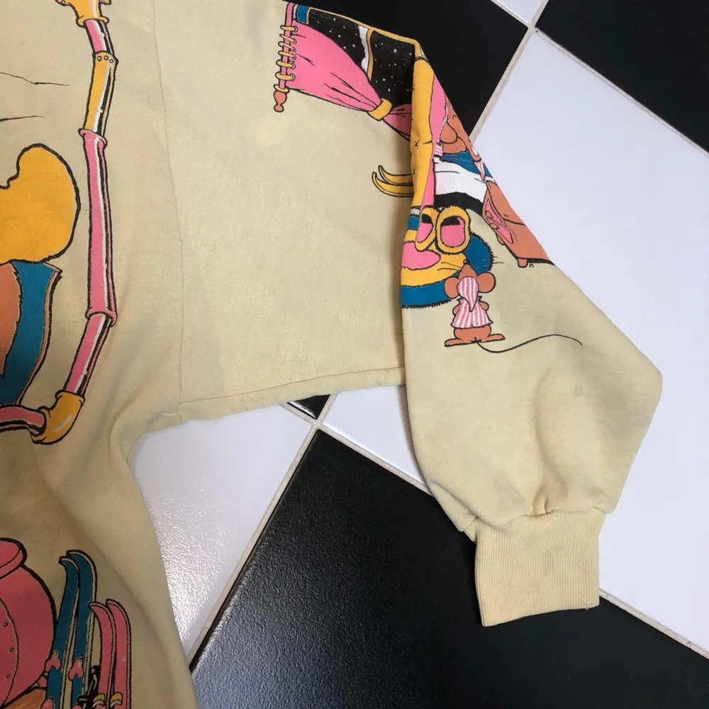 Vintage Lifestyles Teddy Bear Ski Sweatshirt Novelty Graphic Yellow Pastel sz L Multiple Size L - Image 6