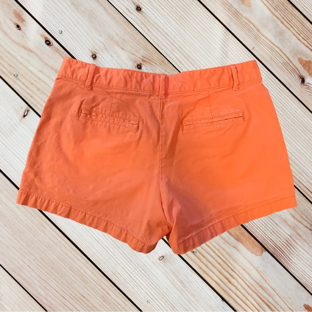 Women’s GAP Shorts - Image 2