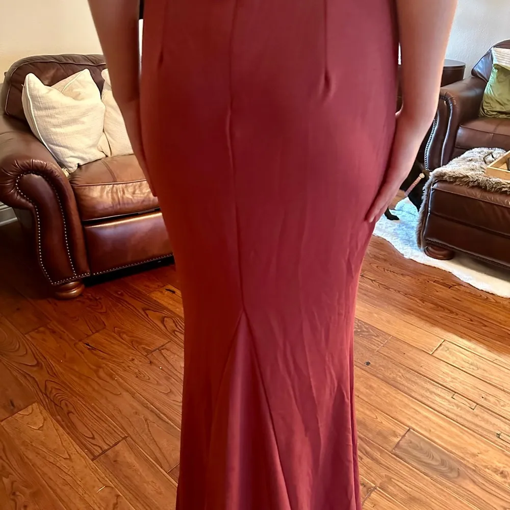 Lulus long brown/peach dress. - Image 8