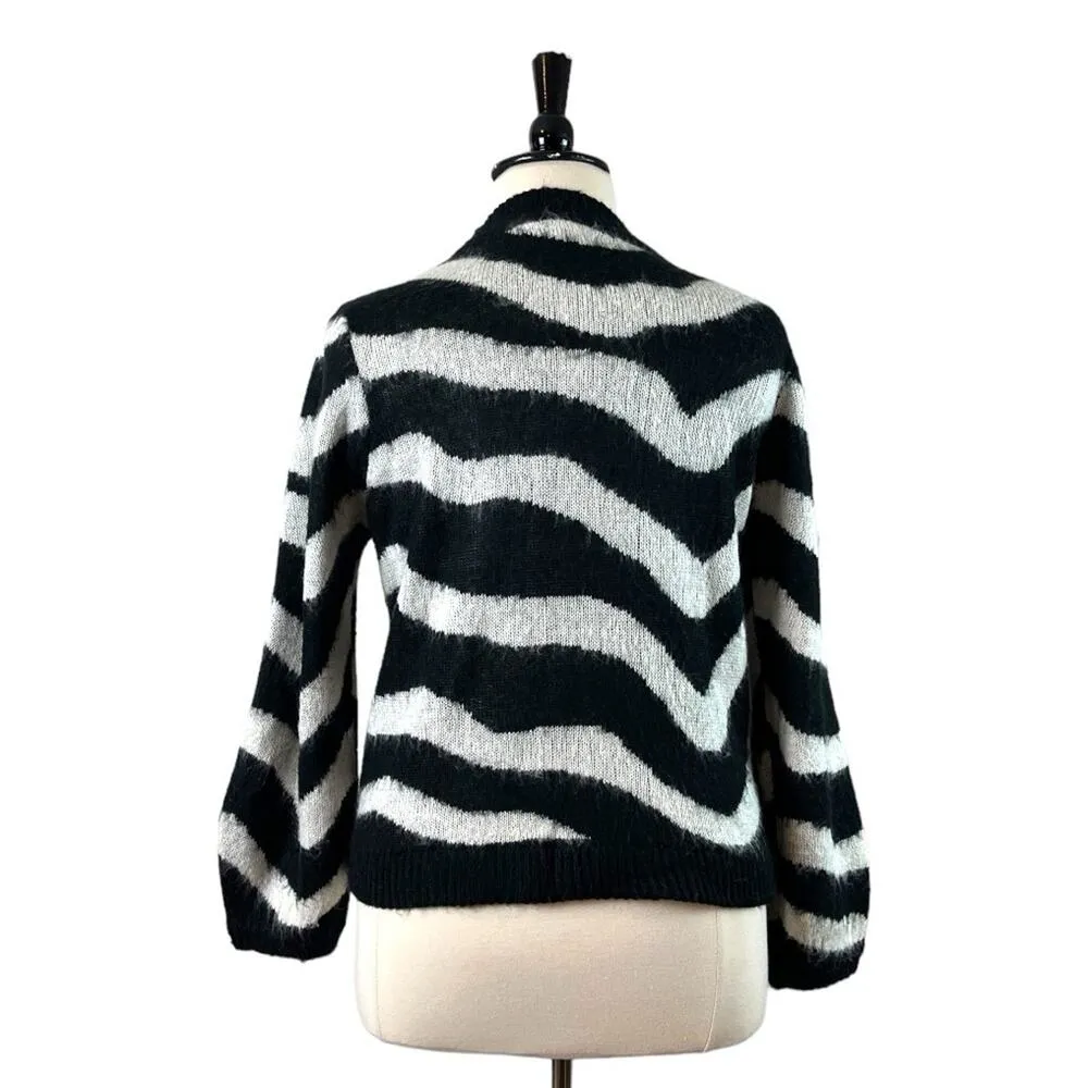 Who What Wear Sweater Crew Neck Fuzzy Zebra Black Gray Women’s Size XL - Image 5