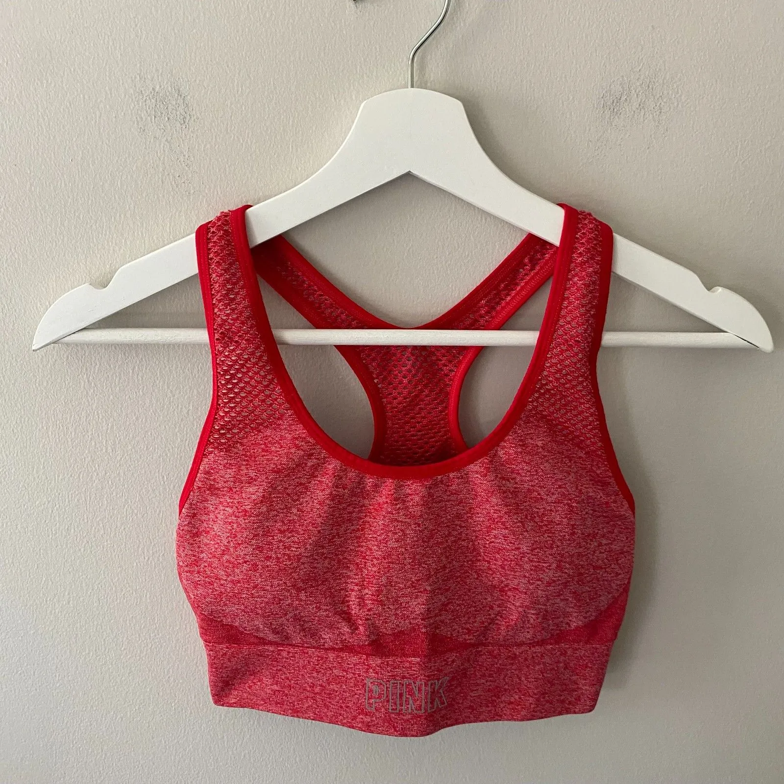 Victoria's Secret PINK Sport Bra Seamless Lightly Line Racerback Red Size Small - Image 6