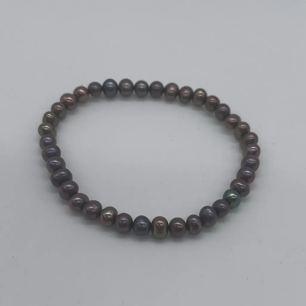 Cultured Pearls in Dark Gray, Purple and Black Stretch Bracelet - Image 3