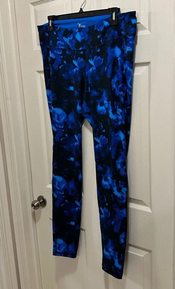 Old Navy active leggings blue and black print size XXL Tall - Image 4