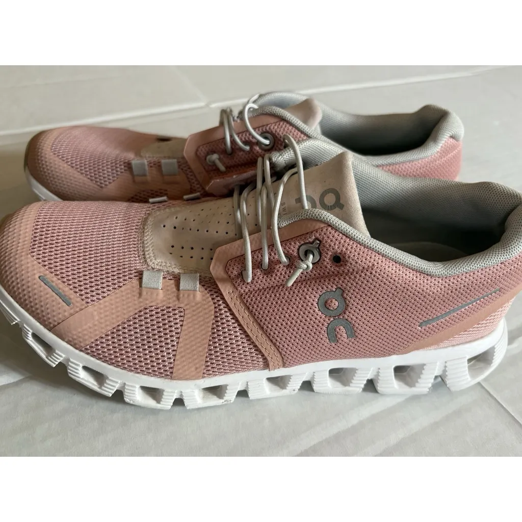 On Cloud 5 Shoes Womens Size W7 Rose Shell Running Comfort Walking Sneakers Pink - Image 3