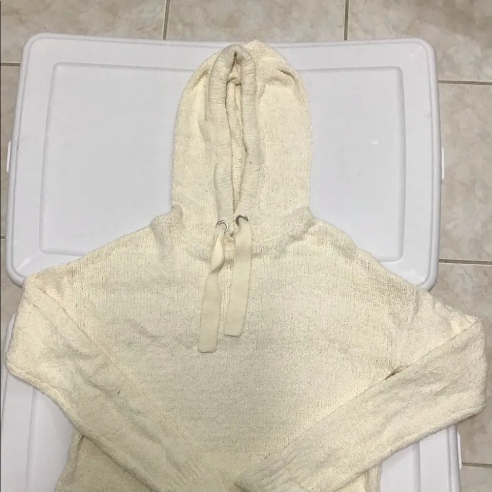 Ruby Moon White sweater - Image 2