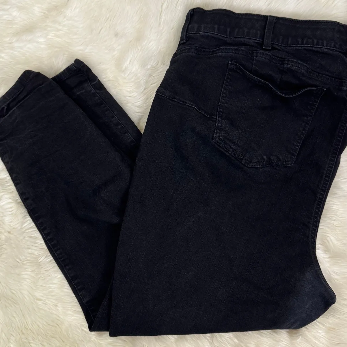 Torrid Bombshell Premium Stretch Black Skinny Jean Size 26‎ - Image 8