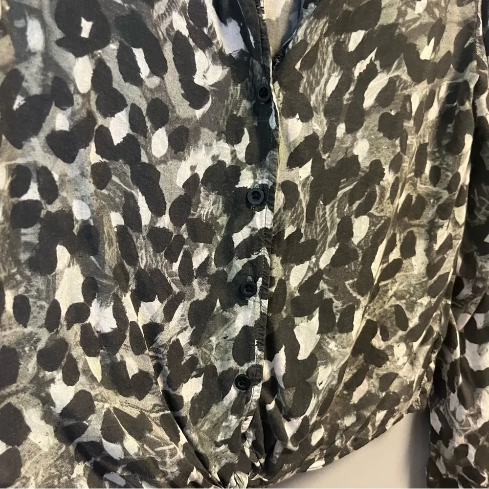 Cloth & Stone x Anthropologie Blouse Leopard Print Button Up Tie-Front Top S EUC - Image 6