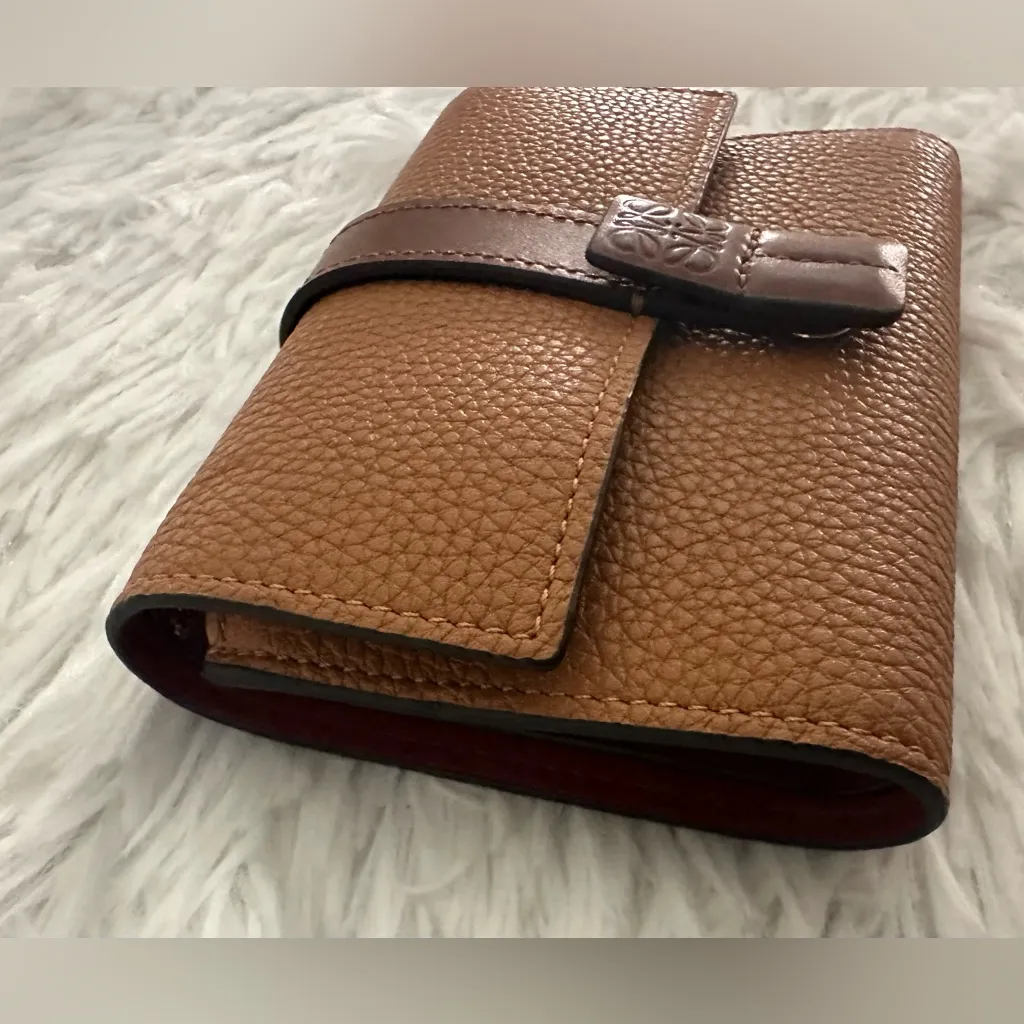 Loewe  Womens‎ Vertical Small leather wallet - Image 4