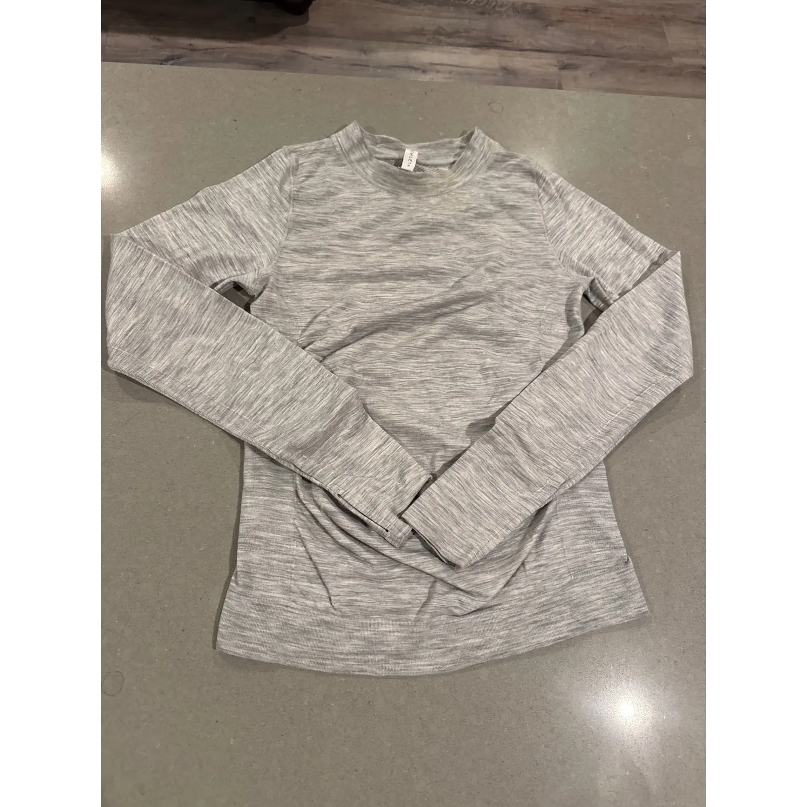 Athleta Long Sleeve Top Crew Neck Ruched Casual women's small‎ - Image 3