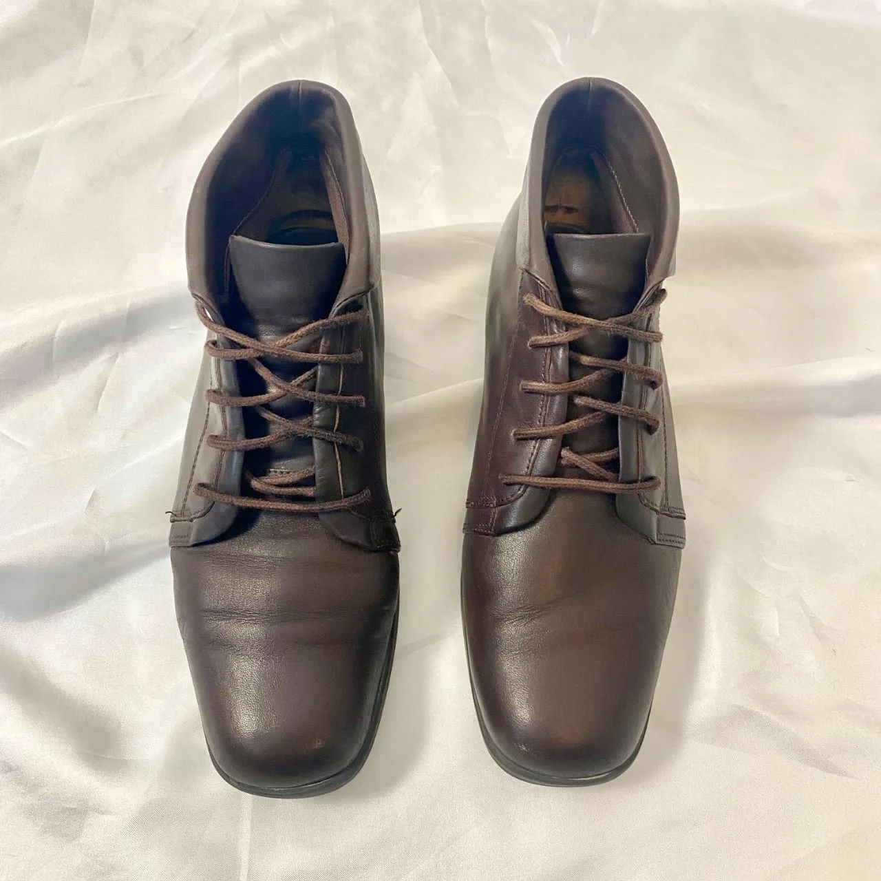 St. John's Bay 90s Dark Brown Leather Witchy Wench Lace Up Ankle Booties US 7 - Image 2