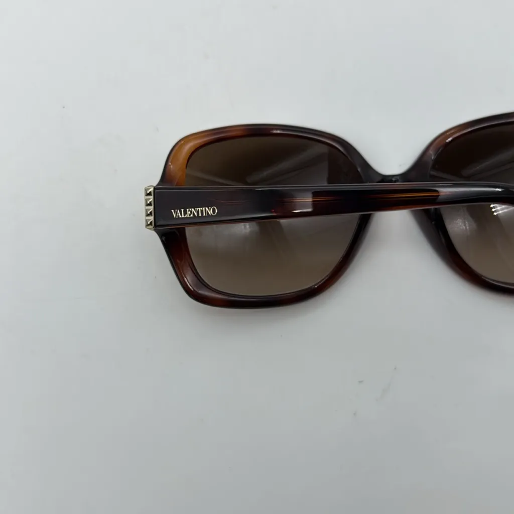 VALENTINO HAVANA Women's Sunglasses. Brown - Image 4