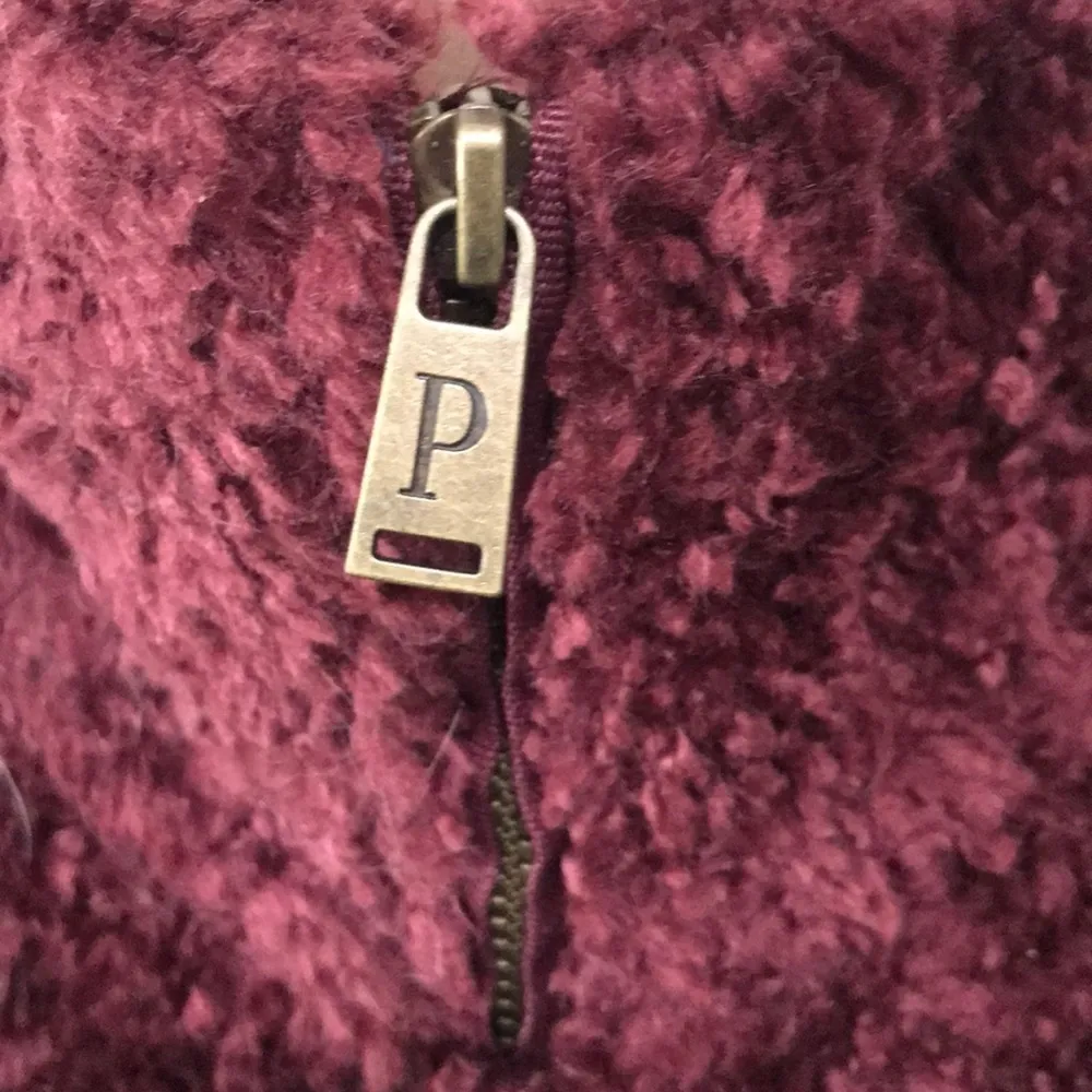 Pendleton Burgundy Fuzzy Furry Zip Jacket Medium - Image 6