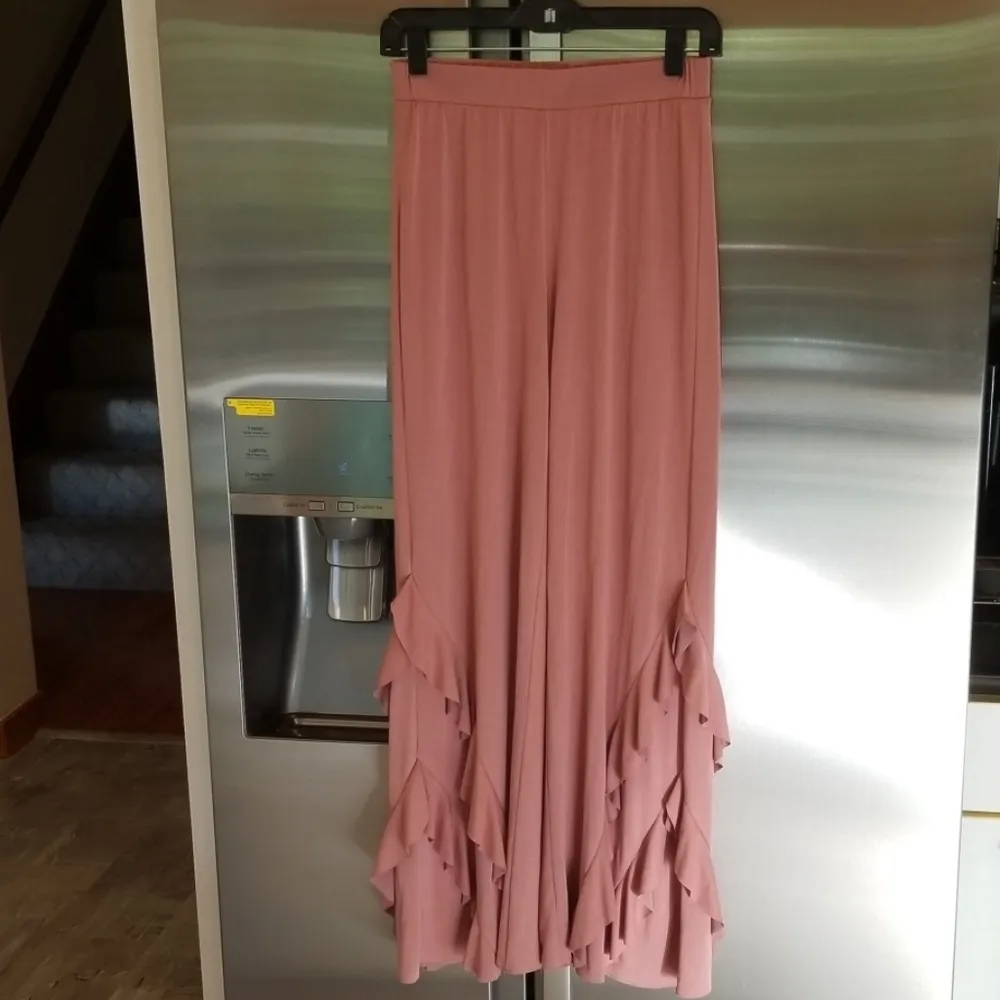 BB Dakota 💕💕 Wide Leg Modal Ruffle Pants Blush - Image 7