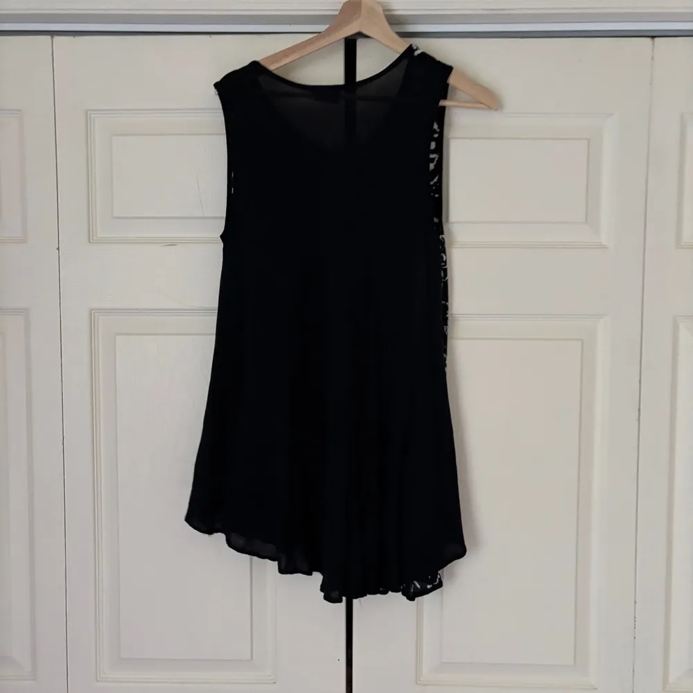 Mexicali Blues Black White Patterned Viscose Tunic - Image 5