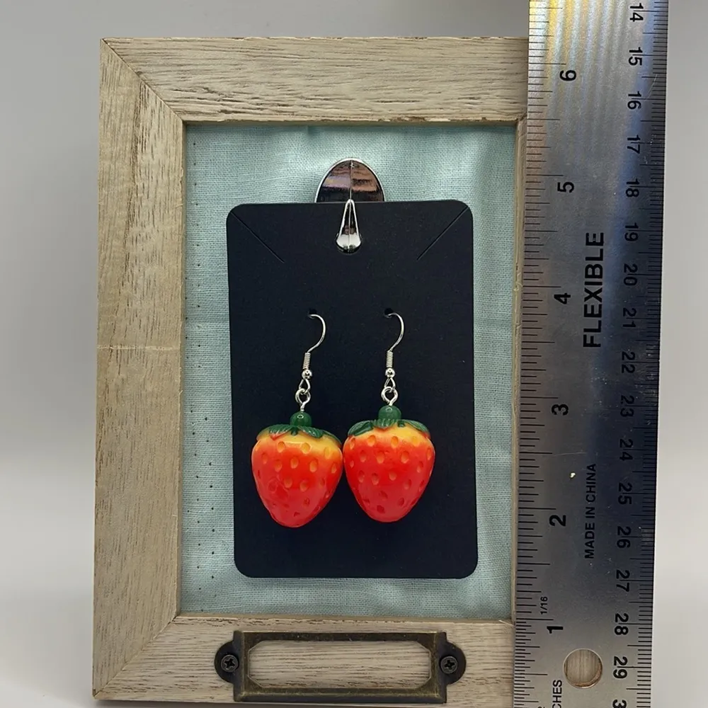 3D Strawberry 🍓 Dangle Fashion Earrings  - Image 2