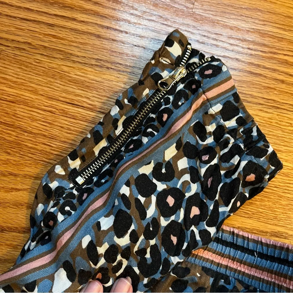 Hale Bob Nora pant animal print size large - Image 8