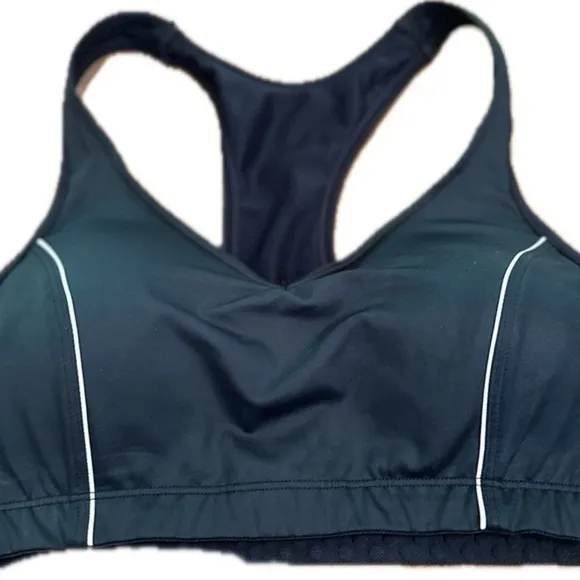 - Moving Comfort  Sports bra 32 C D 34 C - Image 3