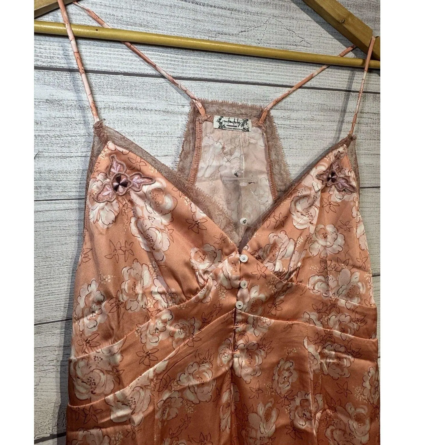 NEW FREE PEOPLE INTIMATELY PEACH/PINK EMBROIDERED SATIN SLEEP CAMI  LARGE  LACEY - Image 7