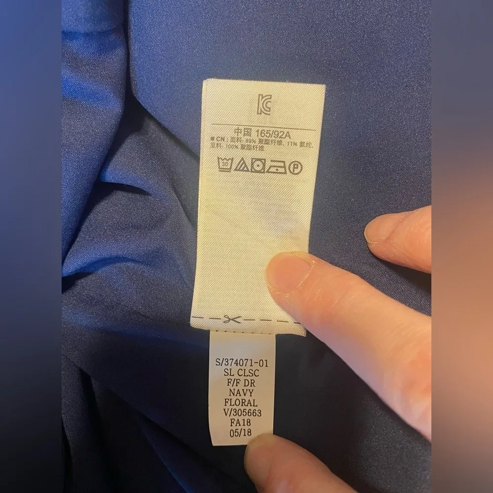 Gap Navy Blue/Red Fit and Flare Floral Sleeveless Dress - Image 9