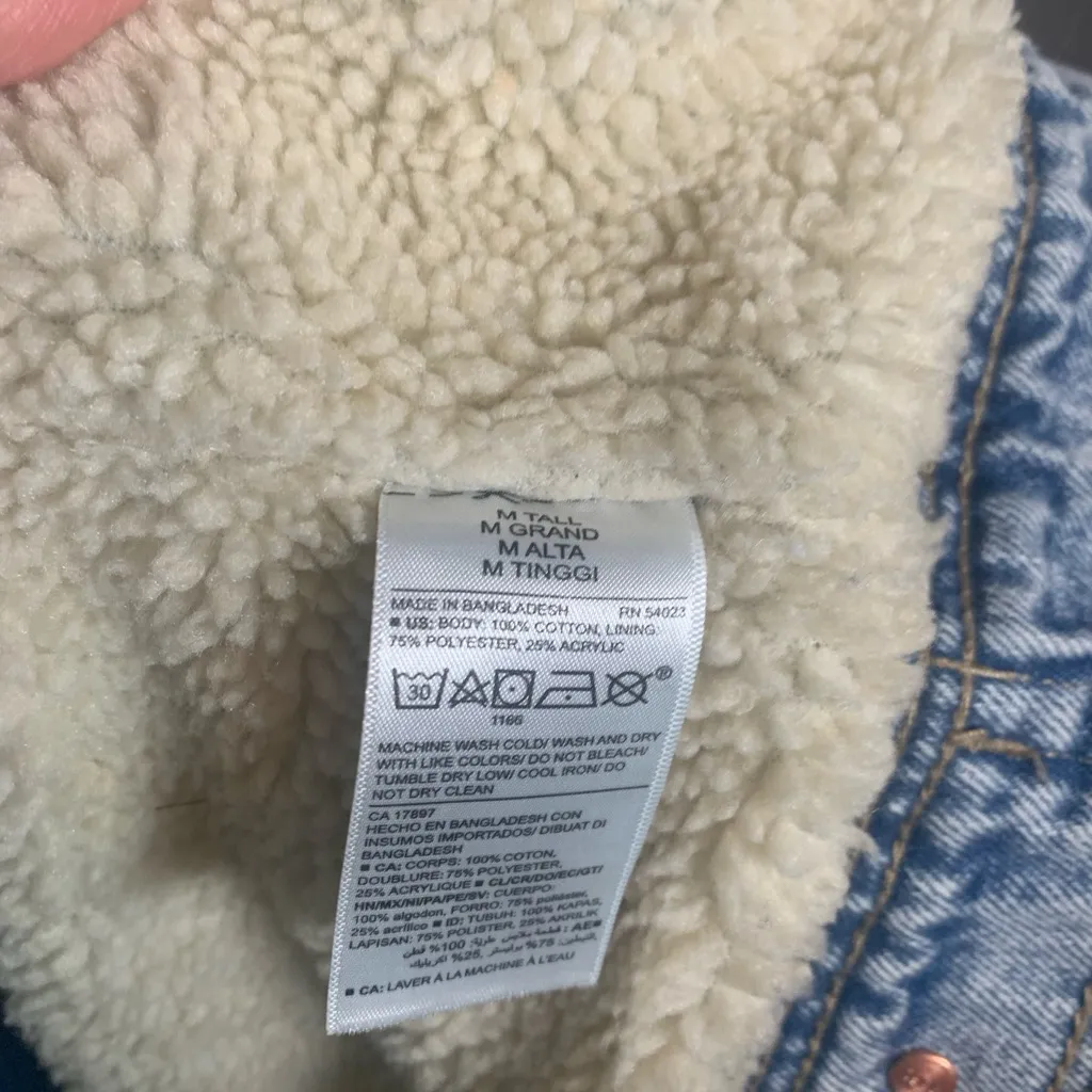 Old Navy Light Blue Sherpa Collar Jean Jacket Size M Tall - Image 4