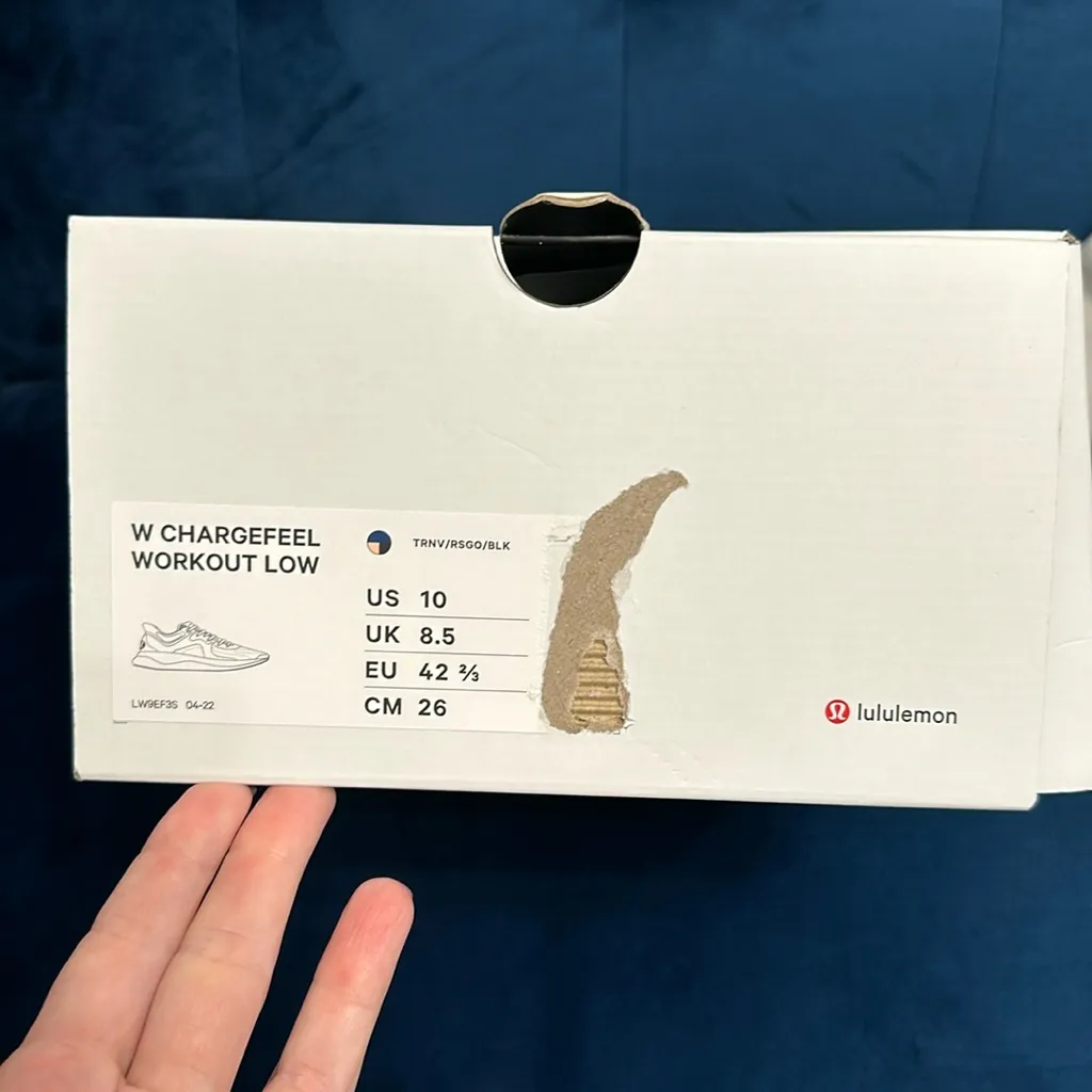 Lululemon charge field low - size 10 - Image 2