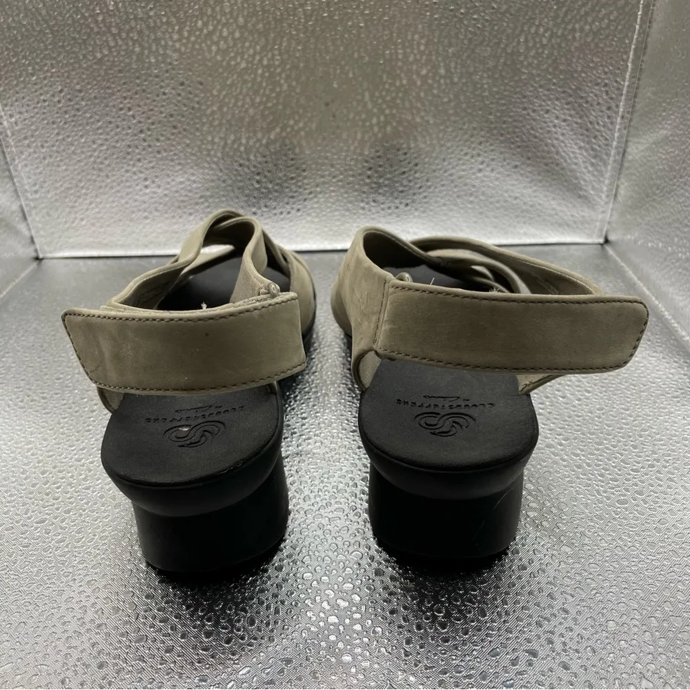 CLARKS Cloudsteppers Caddell Jena Sage Strappy Wedge Sandals Size 6.5M F6 - Image 3