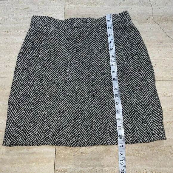 Italian Tiziana Short Pencil Skirt Size‎ 44 Wool Tweet Made In Italy Black Size 4 - Image 3