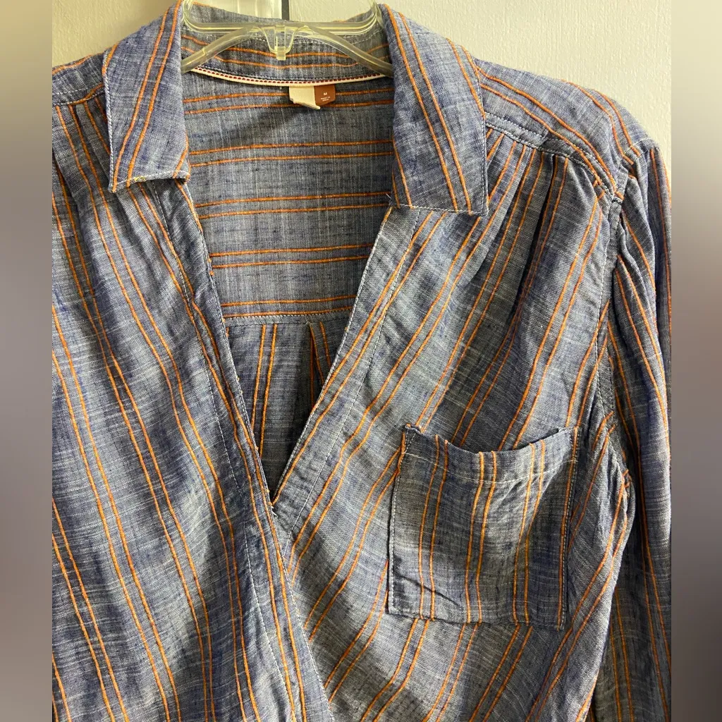 Pilcro pop over blouse crossover high low hem Medium - Image 4