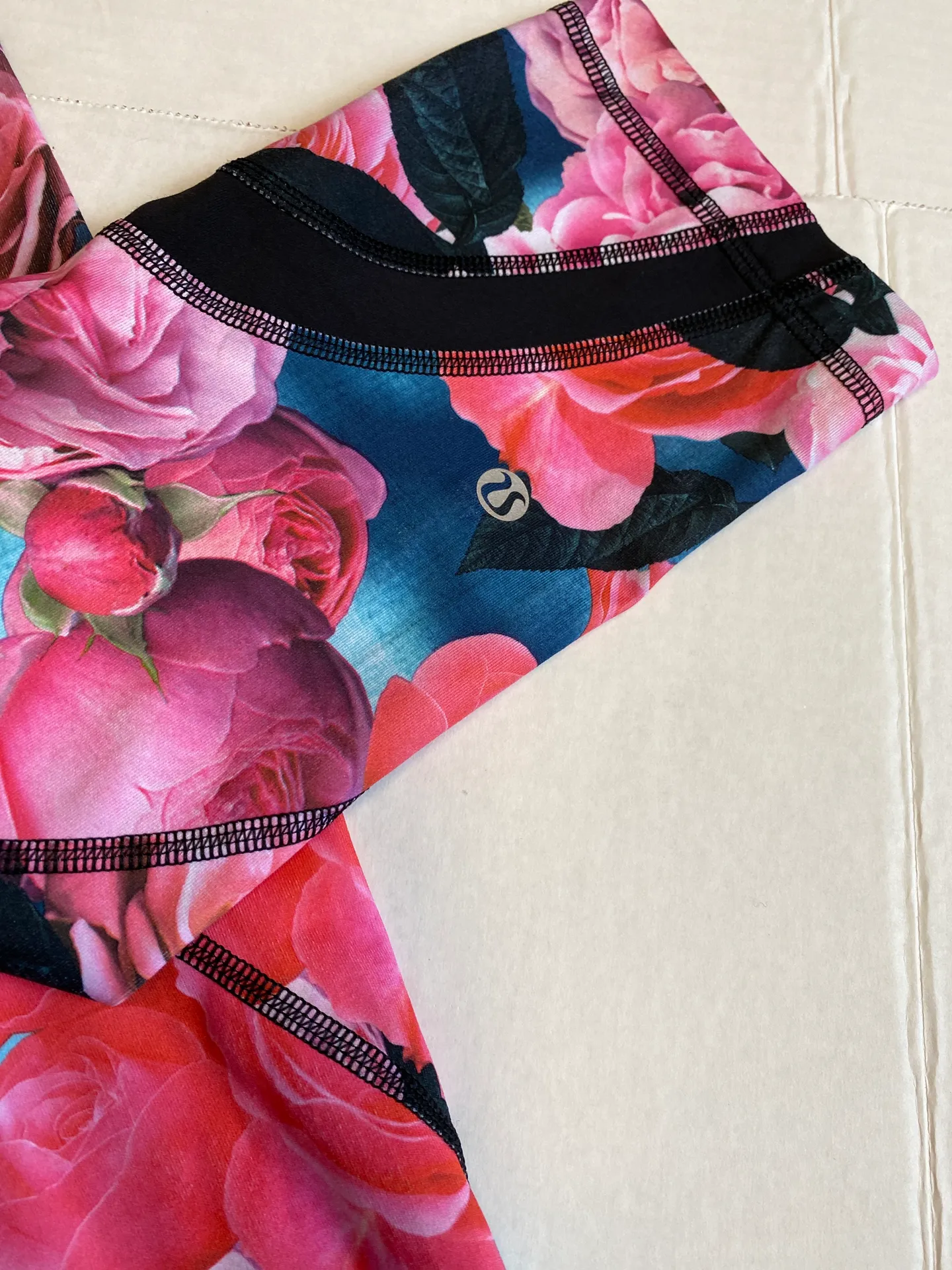 Secret Garden Crops Sz 6 - Image 5