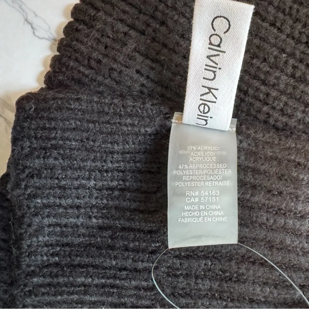 Calvin Klein Black Fuzzy Ribbed Knit Scarf – NWT - Image 9