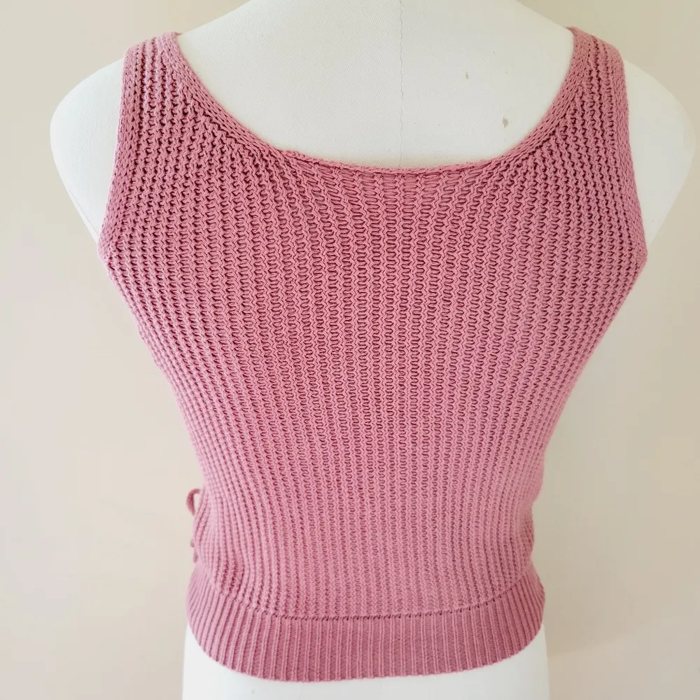 Moon & Madison blush wrap sweater tank size small - Image 7